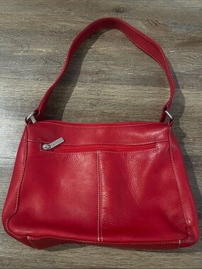 Le Donne Red Leather Shoulder Bag